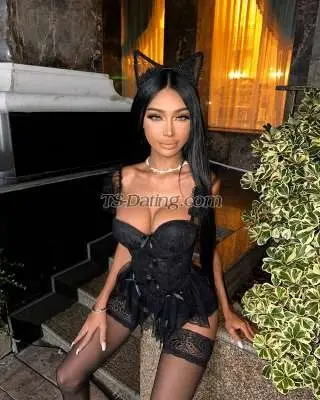 Shemale Lanfia 5786443