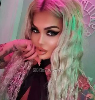 trans girl LaraBelmondo 2522416