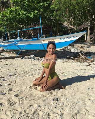 trans girl LaraLeon 7770593