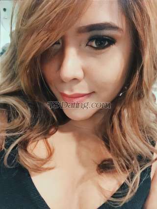 trans girl LaraYours 0626117