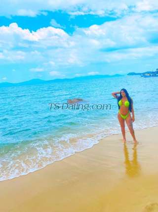 trans girl Larats1 8467281 trans girl Larats1 8467281