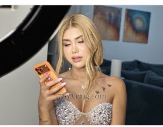 trans girl Larissa342 2353657