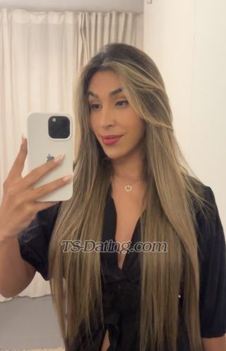 trans girl Larissafoxs2 0335145