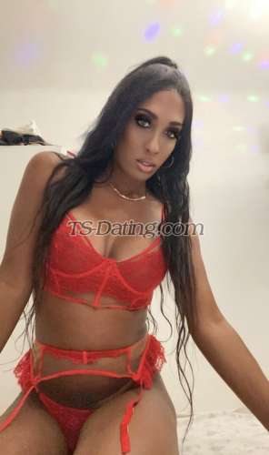 trans girl LaurentNicol 1718391