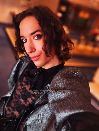 trans girl LaurisMNE 5066879