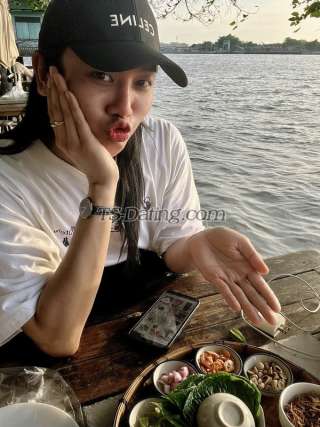 trans girl Leeyaxo123 0858461