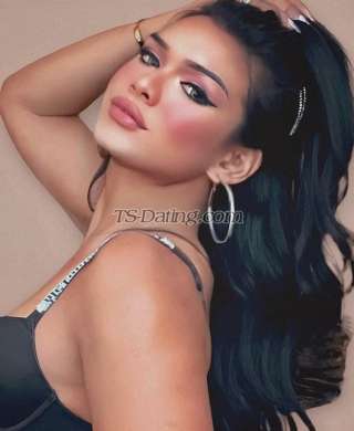 trans girl LeiaLeandrea 8678253 trans girl LeiaLeandrea 8678253