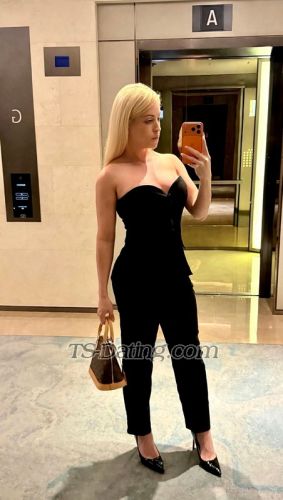 trans girl Leticia22 6213745