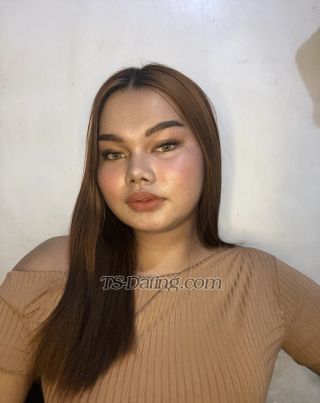 trans girl Lexisantos 0046018