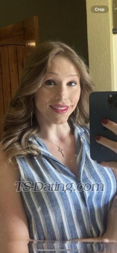 trans girl Lililopez 7687328