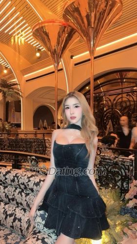 trans girl LillyBloosom 0001836