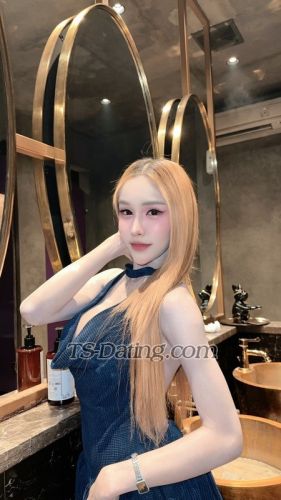 trans girl LillyBloosom 0074169 trans girl LillyBloosom 0074169