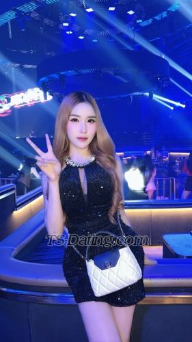 trans girl LillyBloosom 1181863 trans girl LillyBloosom 1181863