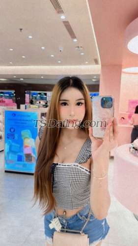 trans girl LillyBloosom 2158733 trans girl LillyBloosom 2158733