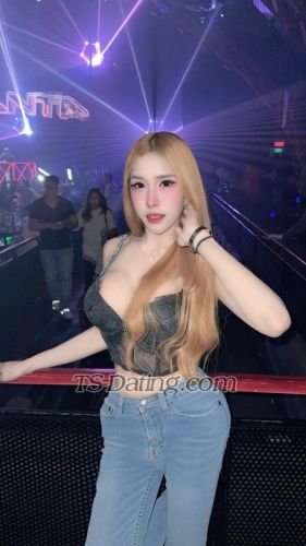 trans girl LillyBloosom 7364802 trans girl LillyBloosom 7364802
