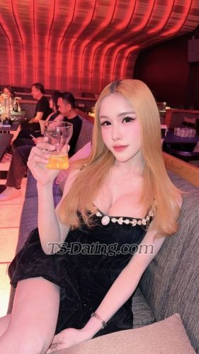 trans girl LillyBloosom 9092950 trans girl LillyBloosom 9092950