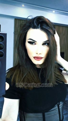 trans girl Lola666 6491090