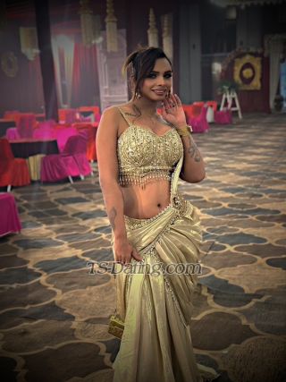 trans girl Lourasandhu 8135130