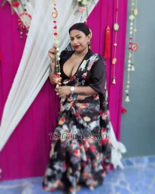 trans girl LovelyNisha 0017318 trans girl LovelyNisha 0017318