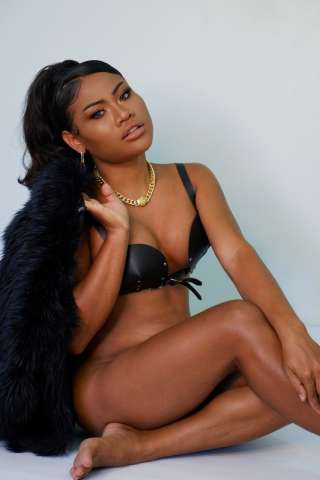 Lovelyjulie 4677364 Lovelyjulie 4677364