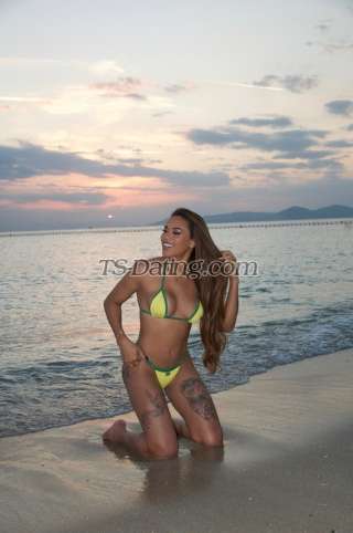 trans girl Vluan90 9337261 trans girl Vluan90 9337261