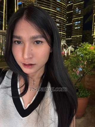 trans girl Lucyyoung22 3113619 trans girl Lucyyoung22 3113619