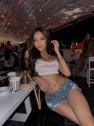 trans girl LustfulNicole 9780697