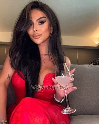 trans girl LuxuryQUEEN 0250624 trans girl LuxuryQUEEN 0250624