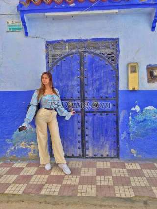 trans girl latifahadid 0143637