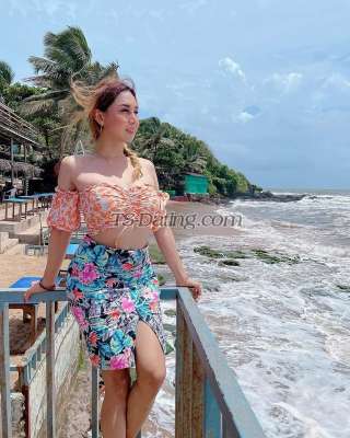 trans girl latifahadid 8319185