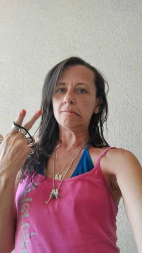 laylagore dating ad
