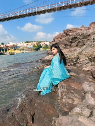 trans girl Maahi69 0750084