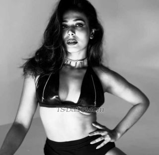 trans girl MadamSilk 5302443