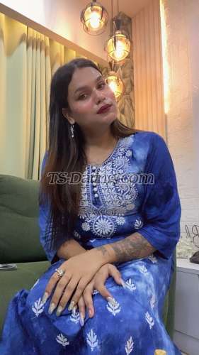 trans girl Mahekdas 0904790 trans girl Mahekdas 0904790