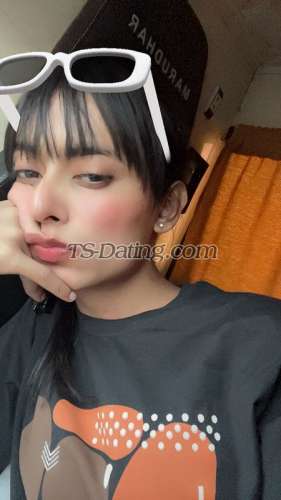 trans girl Mahitaneja 6394598 trans girl Mahitaneja 6394598