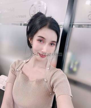 trans girl Maiming24 1070637 trans girl Maiming24 1070637