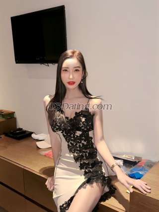 trans girl Maiming24 2705178 trans girl Maiming24 2705178