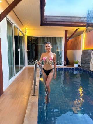 trans girl Mama1992 6110034 trans girl Mama1992 6110034