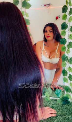 trans girl Manpreet 1803584