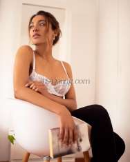 Marianna fit Dubai Transex Hi, I'm Anna, a Colombian fitness girl. Active and passive.
I'm as sweet as I am wild. I do gentle domination, but I can
also be your little passive whore. I have a 17 cm cock. If
you're a beginner, you'll have the best experience. I have
my own private apartment. I promise to make all your sexual
fantasies come true. If you're interested, call me or send
me a message. Kisses.