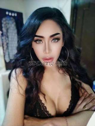 trans girl Mayatrans girlth 6525758
