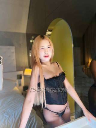 trans girl Mayrisma 2408119