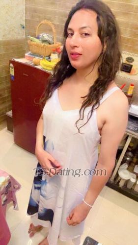 trans girl Meera21 7700976