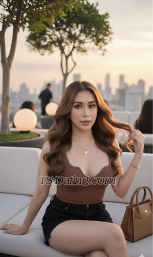 trans girl Megveliz 0112232