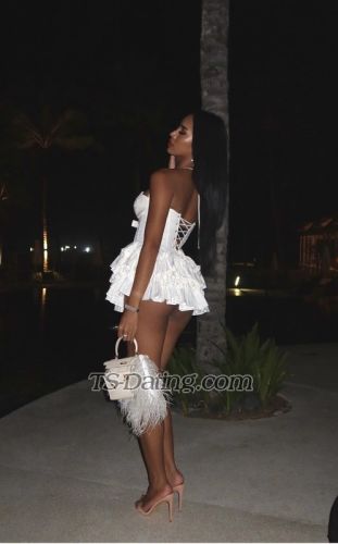 trans girl Mellan122 9163820