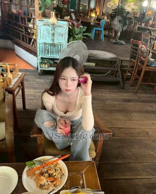 trans girl Melle 7929747