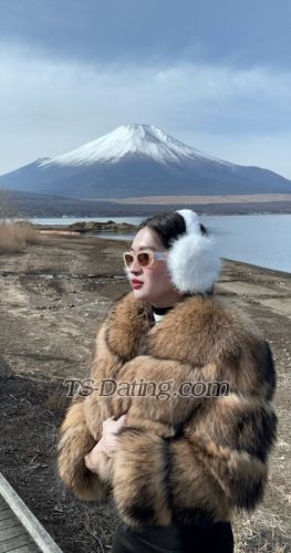 trans girl Meo2000 2094490