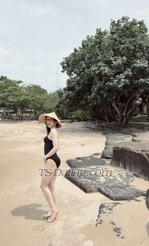 trans girl Meo2000 2203880 trans girl Meo2000 2203880