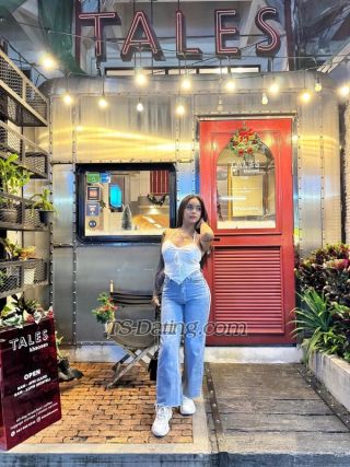 trans girl Meriam 1832216 trans girl Meriam 1832216