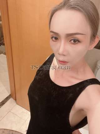 trans girl Methaphon 0420562 trans girl Methaphon 0420562